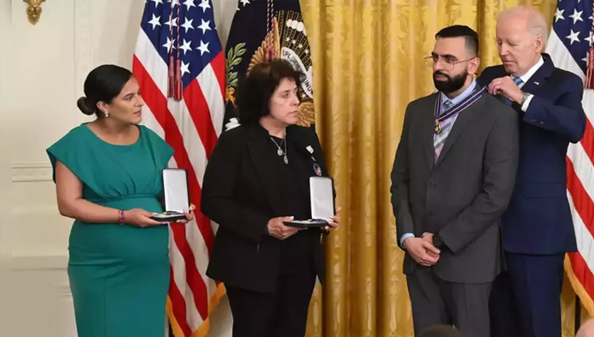 భారత సంతతి అమెరికన్ పోలీసుకు ఆ దేశ శౌర్య పతకం