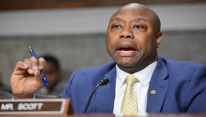 రిపబ్లికన్ ప్రైమరీ బరిలో టిమ్‌ స్కాట్