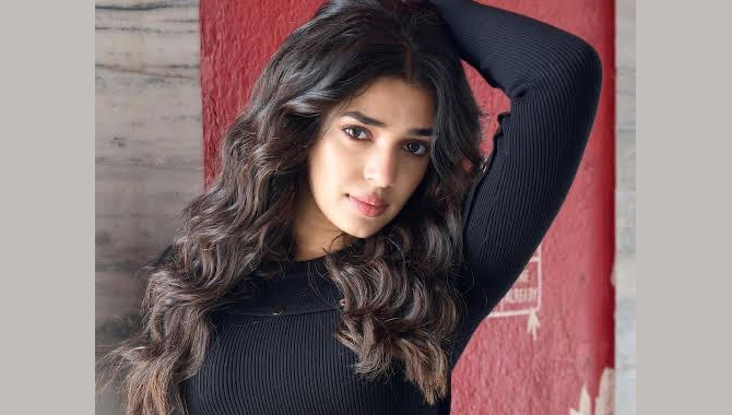 బంప‌రాఫ‌ర్ అందుకున్న కృతి?