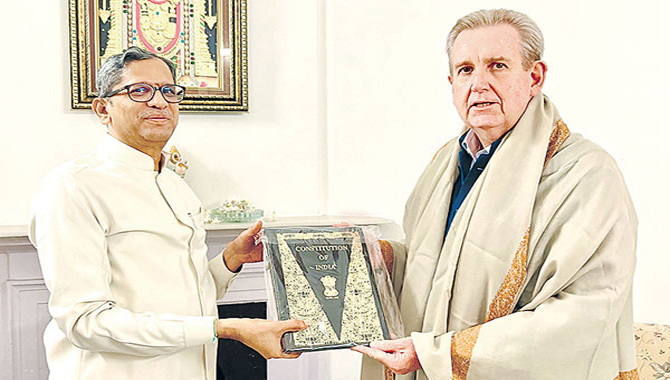 హైదరాబాద్ లో కాన్సులేట్ ఏర్పాటు చేయండి