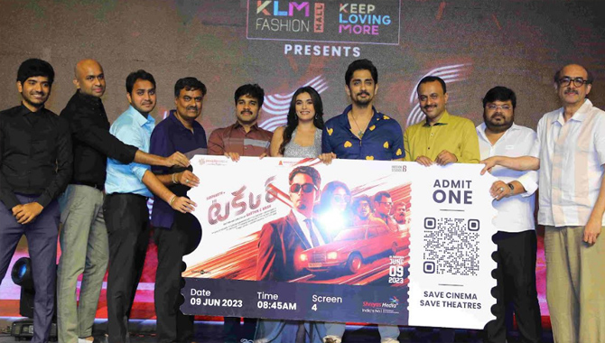 యాక్షన్ తో కూడిన న్యూ ఏజ్ లవ్ స్టోరీ ఈ టక్కర్ సినిమా – హీరో సిద్ధార్థ్