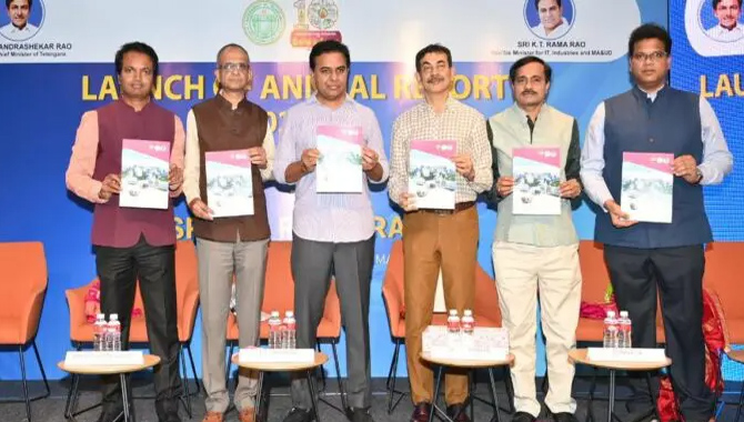 ఐటీ రంగంలో దూసుకుపోతున్న హైదరాబాద్ : మంత్రి కేటీఆర్ ఐటీ రంగంలో దూసుకుపోతున్న హైదరాబాద్ : మంత్రి కేటీఆర్