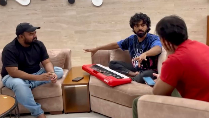 నితిన్, రష్మిక మందన, వెంకీ కుడుముల, మైత్రీ మూవీ మేకర్స్ #VNRTrio మ్యూజిక్ సిట్టింగ్స్ ప్రారంభం