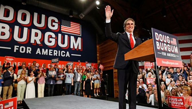 అమెరికా అధ్యక్ష ఎన్నికల బరిలో డగ్ బర్గమ్ అమెరికా అధ్యక్ష ఎన్నికల బరిలో డగ్ బర్గమ్