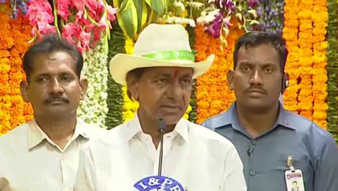 గద్వాల జిల్లా బీఆర్ఎస్ పార్టీ ఆఫీసును ప్రారంభించిన సీఎం