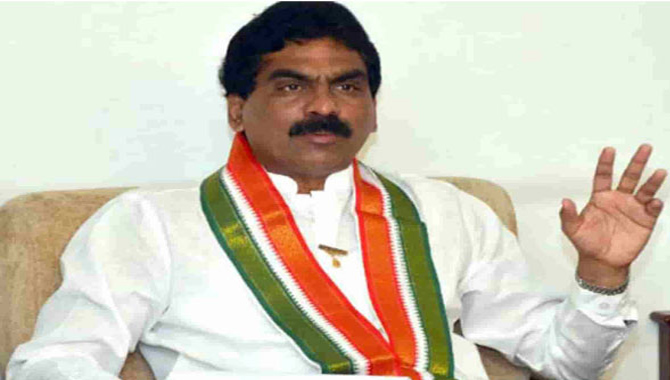 మళ్లీ రాజకీయాల్లోకి లగడపాటి..? మనసు మార్చుకున్నారా..?