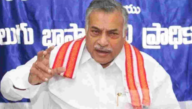 యార్లగడ్డ లక్ష్మీ ప్రసాద్ కు రాజేంద్రస్కృతి పురస్కారం