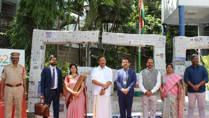 పాస్‌పోర్ట్‌ కార్యాలయాన్ని సందర్శించిన కేంద్ర మంత్రి