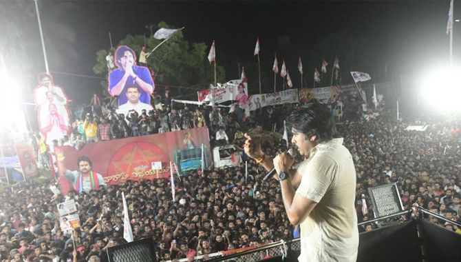 పవన్ నోట సీఎం మాట..! అలా అడగ్గానే ఇలా చేసేస్తారా..?