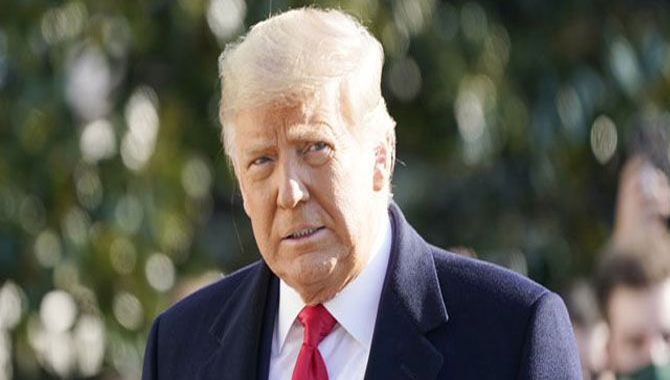 ఆ కేసు నుంచి డొనాల్డ్ ట్రంప్ కు విముక్తి ఆ కేసు నుంచి డొనాల్డ్ ట్రంప్ కు విముక్తి