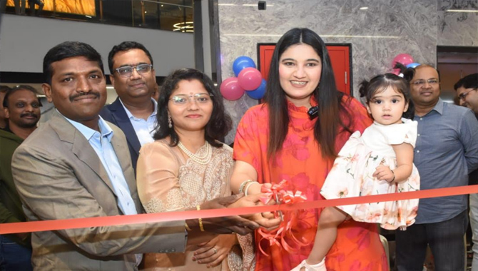 హైదరాబాద్లో హనీహనీ కిడ్స్ స్టోర్ తొలి ఫ్రాంచైజీ స్టోర్ ప్రారంభం హైదరాబాద్లో హనీహనీ కిడ్స్ స్టోర్ తొలి ఫ్రాంచైజీ స్టోర్ ప్రారంభం