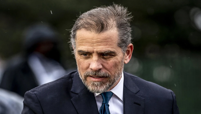 జో బైడెన్ కుమారుడి నేరాంగీకారం! జో బైడెన్ కుమారుడి నేరాంగీకారం!