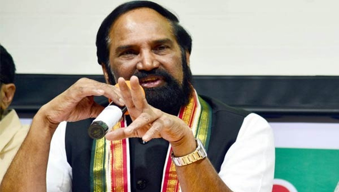 పార్టీ మార్పుపై క్లారిటీ ఇచ్చిన ఉత్తమ్‌ కుమార్‌ రెడ్డి