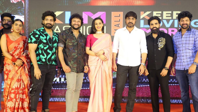 హీరో శ్రీకాంత్ చేతుల మీదుగా అభినవ్ సర్దార్ ‘మిస్టేక్’ ట్రైలర్ విడుదల..    