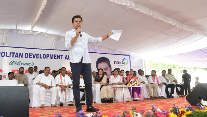 ఉప్పల్ స్కైవాక్ ను ప్రారంభించిన మంత్రి కేటీఆర్