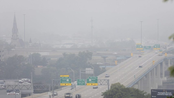 కెనడాలో కార్చిచ్చు… అమెరికా ఉక్కిరిబిక్కిరి