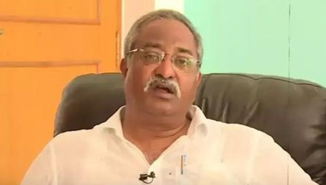 విదేశాలకు వెళ్లేందుకు ఏబీ వెంకటేశ్వరరావుకు.. హైకోర్టు గ్రీన్ సిగ్నల్