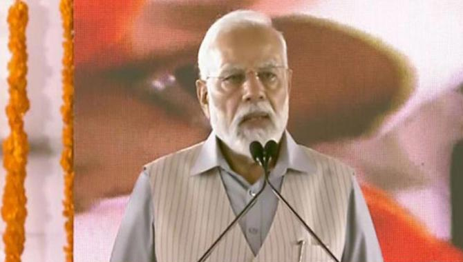 కేసీఆర్ అవినీతి ఢిల్లీ వరకు పాకింది.. సంకల్ప్ సభలో మోదీ