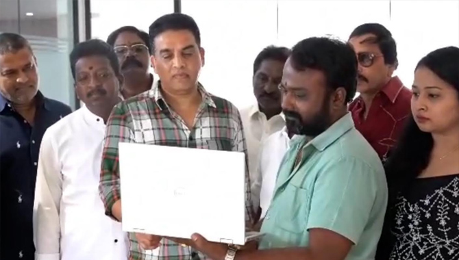 దిల్‌ రాజ్‌ చేతుల మీదుగా ‘నాతో నేను’ ట్రైలర్‌ లాంచ్‌