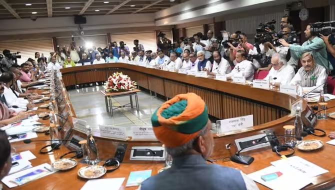 ఈ అంశంపై పార్లమెంట్ లో చర్చకు సిద్ధమే : కేంద్రం