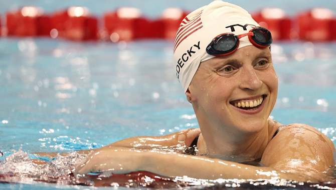 ఫెల్ప్స్ సరసన లెడెకీ