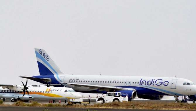 ఇండిగోకు భారీ షాక్