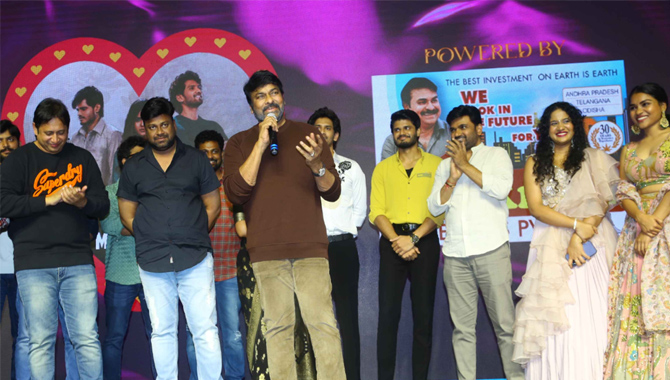 ప్రతి ప్రేక్షకుడు చూడాల్సిన గొప్ప సందేశాత్మక చిత్రం బేబీ – చిరంజీవి