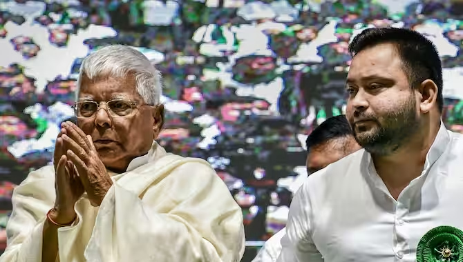 లాలూ ప్రసాద్ కు ఈడీ షాక్..