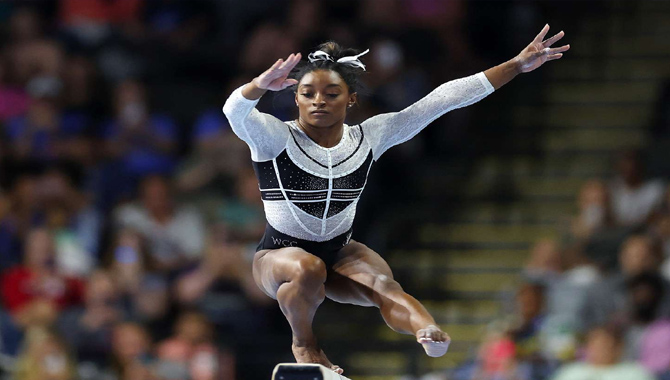 యూఎస్ క్లాసిక్ టోర్నమెంట్ లో విజేతగా బైల్స్