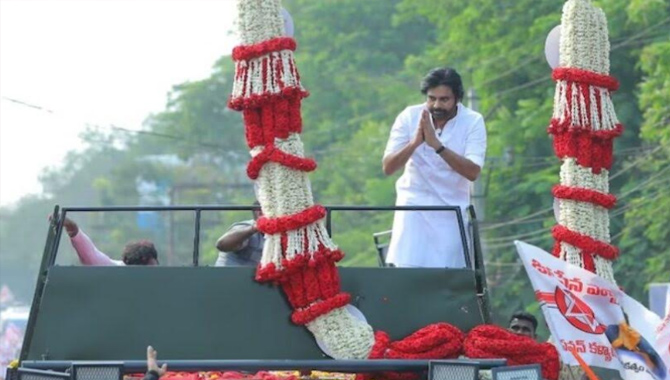 రేపటి నుంచి మళ్లీ జనంలోకి జనసేనాని..! విశాఖ నుంచి వారాహి యాత్ర..!!