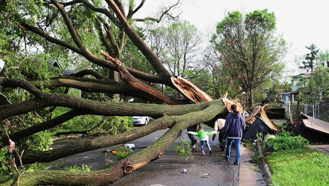 అమెరికాను వణికిస్తున్న తుఫాన్