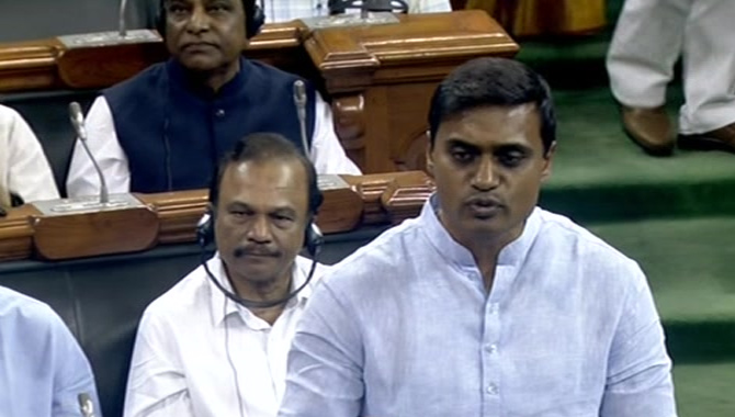 అవిశ్వాస తీర్మానాన్ని వ్యతిరేకిస్తున్నాం : ఎంపీ మిథున్ రెడ్డి