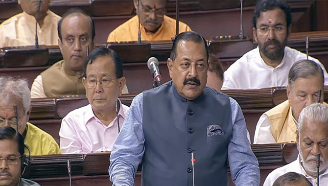 కేంద్ర ప్రభుత్వ ఉద్యోగులకు మోదీ షాక్