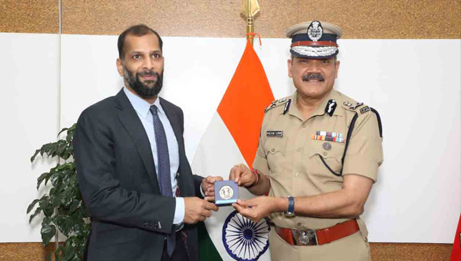 డీజీపీతో యూఎస్ కాన్సులేట్ ప్రతినిధి భేటీ