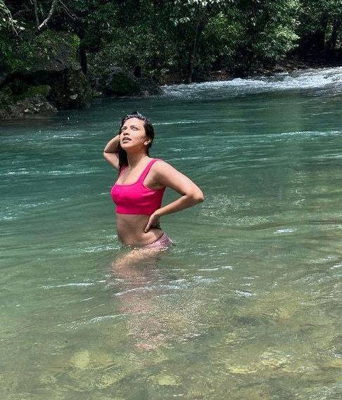 అమలాపాల్ బికినీ ట్రీట్ అమలాపాల్ బికినీ ట్రీట్