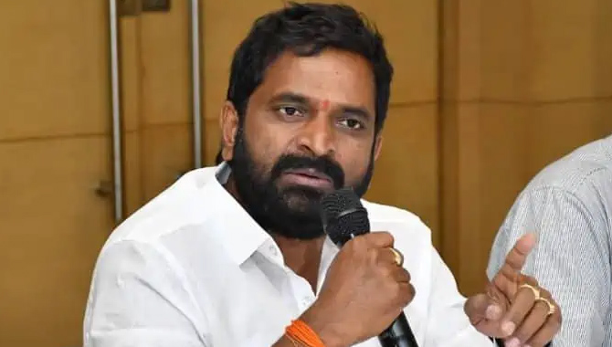 మంత్రి శ్రీనివాస్‌ గౌడ్‌ పై కేసు నమోదు చేశారా? లేదా? : కోర్టు