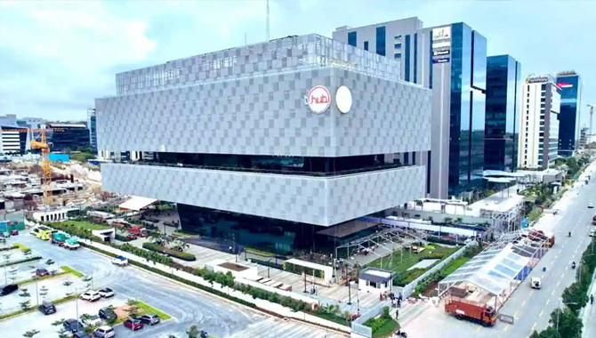 టీ హబ్ ను సందర్శించిన ఒమన్ యువరాజు