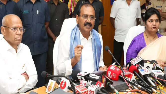 కీలక నిర్ణయాలు తీసుకున్న టీటీడీ.. భక్తుల రక్షణే మాకు