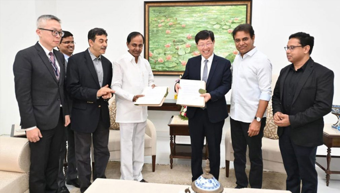 హైదరాబాద్ లో యాపిల్.. 400 మిలియన్ డాలర్ల పెట్టుబడులకు గ్రీన్ సిగ్నల్