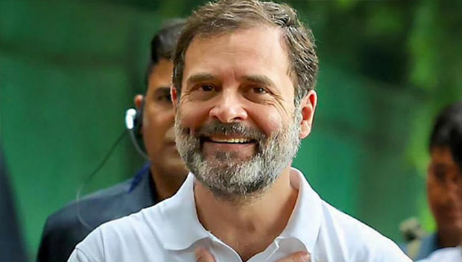 ఈసారి అమేథీ నుంచి బరిలో దిగబోతున్న రాహుల్ గాంధీ..!!