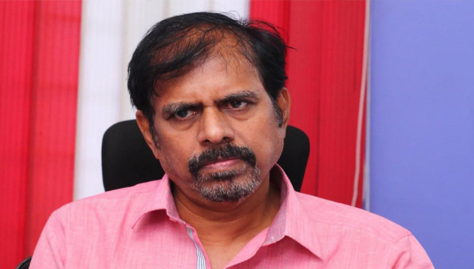 మంత్రి రోజా భర్తపై అరెస్ట్ వారెంట్ జారీ