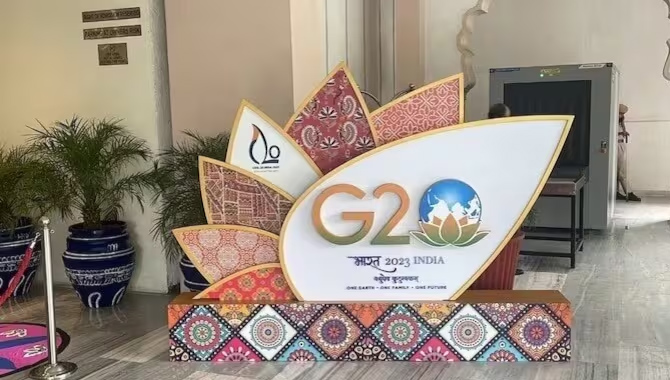 జో బైడెన్ కు మౌర్య.. జిన్‌పింగ్‌ కు తాజ్