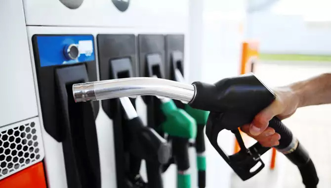 కేంద్ర ప్రభుత్వం మరో సంచలన నిర్ణయం.. భారీగా తగ్గుతాయా? కేంద్ర ప్రభుత్వం మరో సంచలన నిర్ణయం.. భారీగా తగ్గుతాయా?