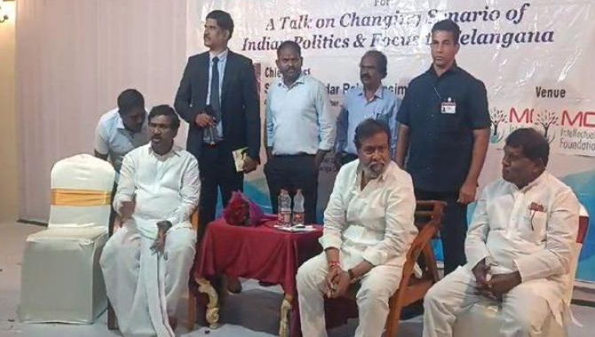 పార్టీ మారేందుకు సిద్ధమైన రాజయ్య..!