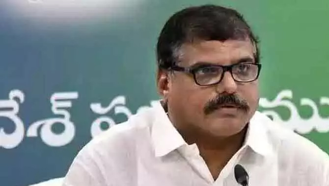 చంద్రబాబు తప్పు ఒప్పుకొని రాజకీయాలు వదిలిపెట్టాలి: మంత్రి బొత్స