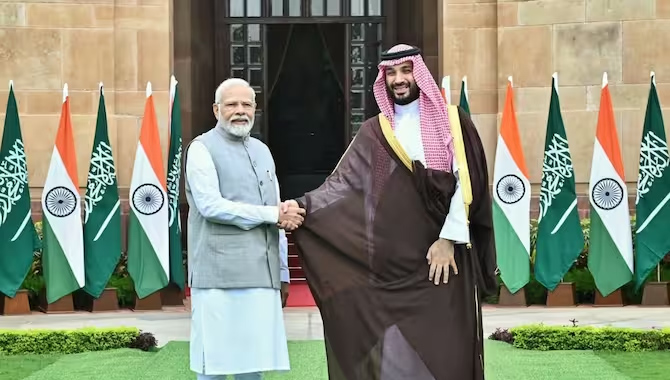 సౌదీ యువరాజుతో ప్రధాని మోదీ భేటీ