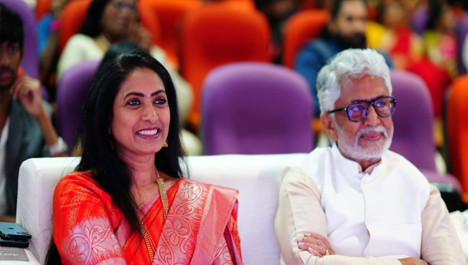 SHERO AWARD – 2023 from the hands of Tollywood Film Personalities