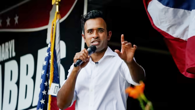 75 శాతం ఉద్యోగుల్ని తొలగిస్తా : వివేక్ రామస్వామి 75 శాతం ఉద్యోగుల్ని తొలగిస్తా : వివేక్ రామస్వామి