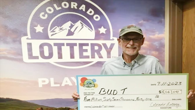 అమెరికాలో ఓ పెద్దాయనకు జాక్ పాట్ … లాటరీలో ఏకంగా అమెరికాలో ఓ పెద్దాయనకు జాక్ పాట్ … లాటరీలో ఏకంగా