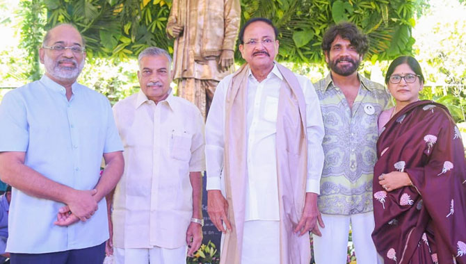 శ్రీ అక్కినేని నాగేశ్వరరావు గారు తెలుగు ప్రజల హృదయాల్లో జీవించే ఉంటారు: మాజీ ఉపరాష్ట్రపతి శ్రీ వెంకయ్యనాయుడు